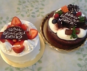 ２つの誕生日ケーキ